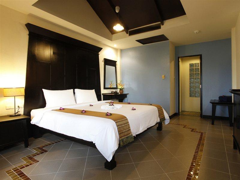 Patong Cottage Resort Bagian luar foto